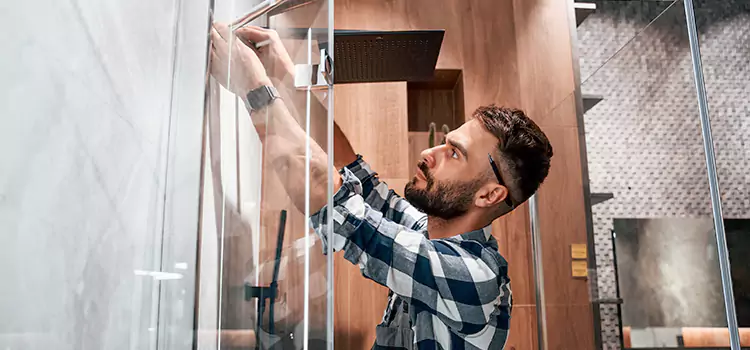 Replace Shower Doors with Frameless East Lake